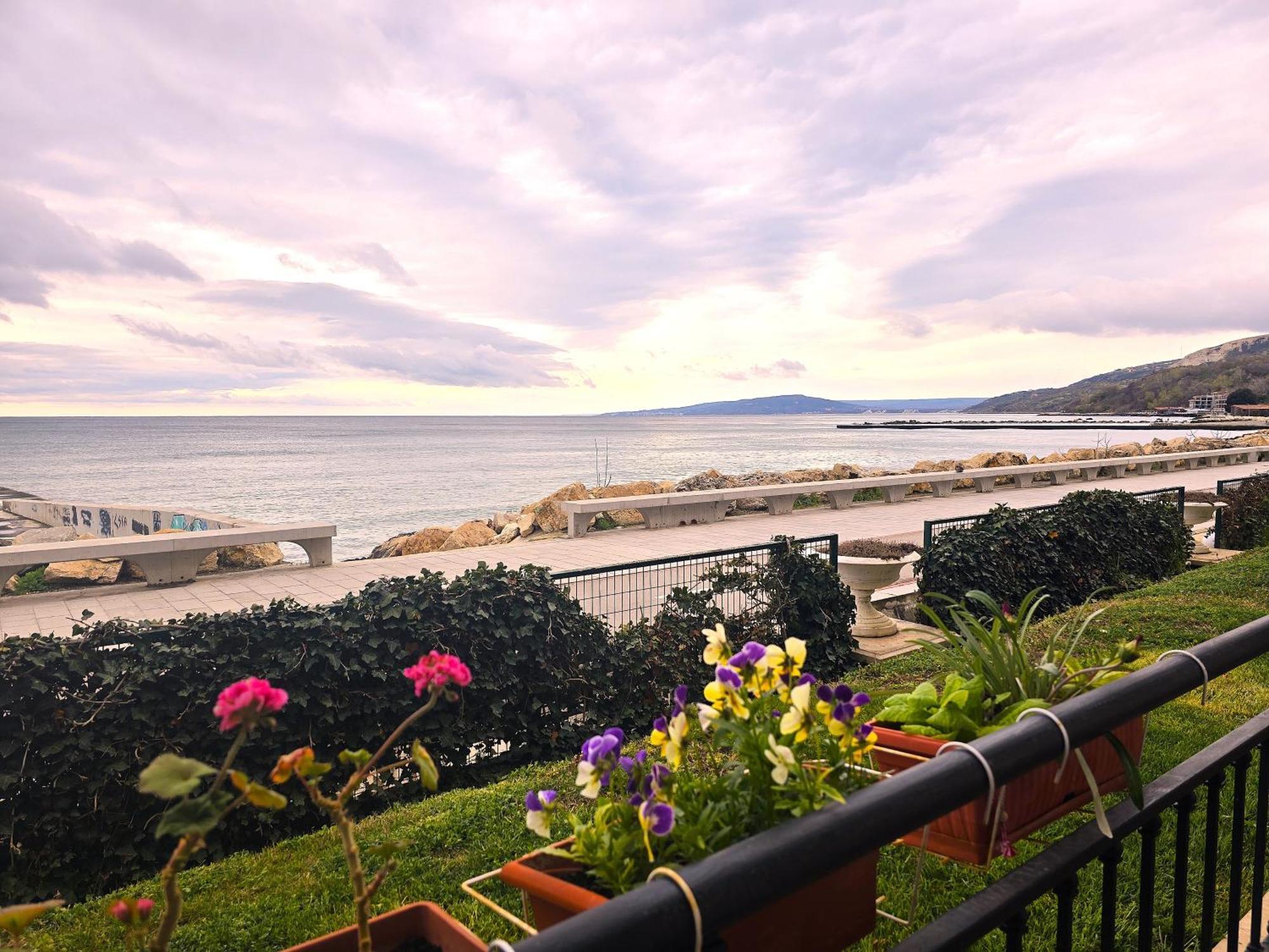 Poemia- Sea View, Free Parking, Complex Carpe Diem *